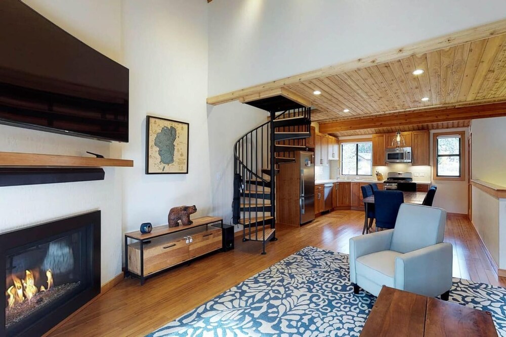 Sockeye by Avantstay Modern 2 BR Condo w Access to Northstar Resort Community - featured photo