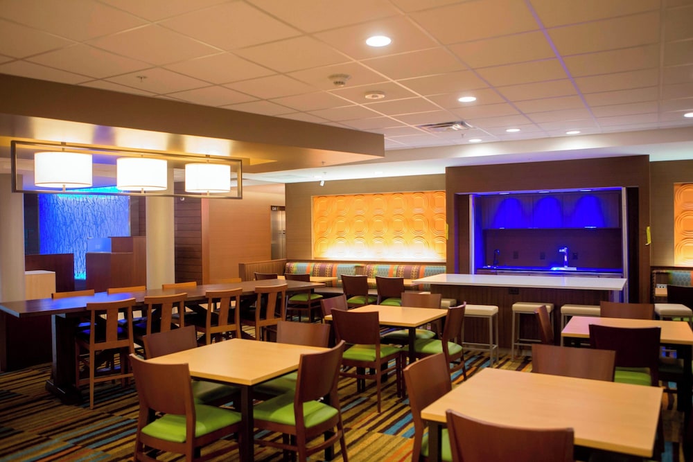 Fairfield Inn & Suites Cambridge - photo 42