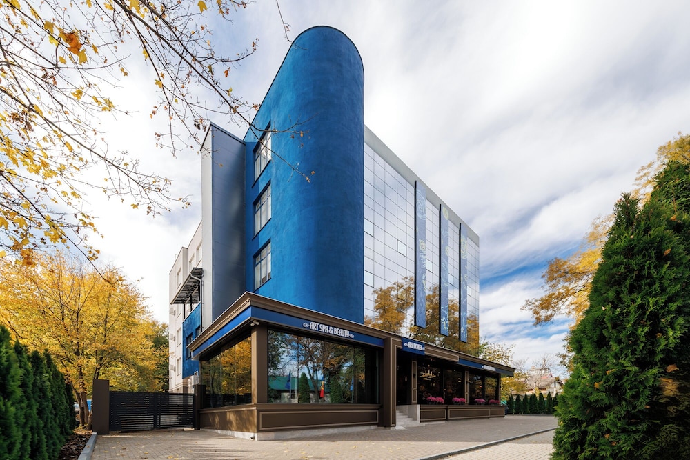 Hotel Nobel — 4-Star Luxury Hotel in Chisinau, Moldova