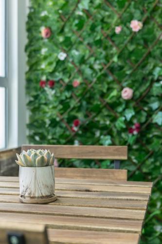 Mount Austin Midori Green 10 Pax Free Wi Fi 500Mbps Netflix — 4-Star Luxury Hotel in Johor Bahru, Malaysia