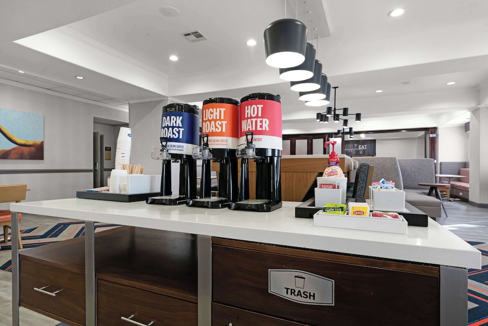 Hampton Inn Seguin - photo 57