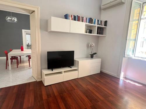 Casetta Centrale di Bibi a Piazza Amedeo — 4-Star Luxury Hotel in Naples, Italy