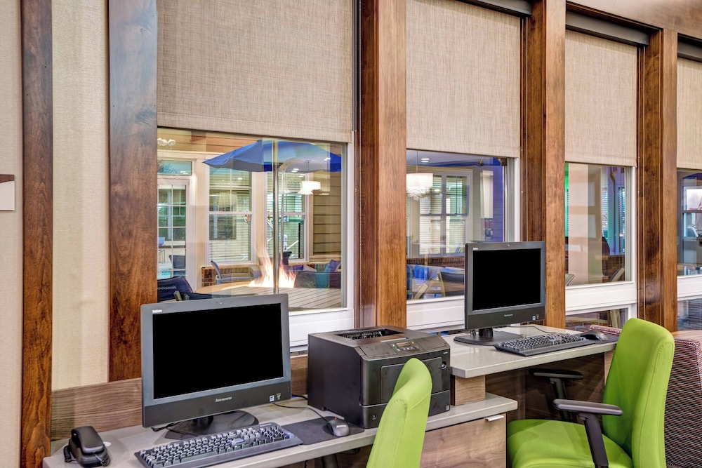 Residence Inn Hamilton - photo 18