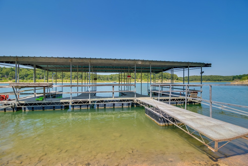 Oakland Oasis Serene Retreat in the Ozarks — hotel in Bull Shoals