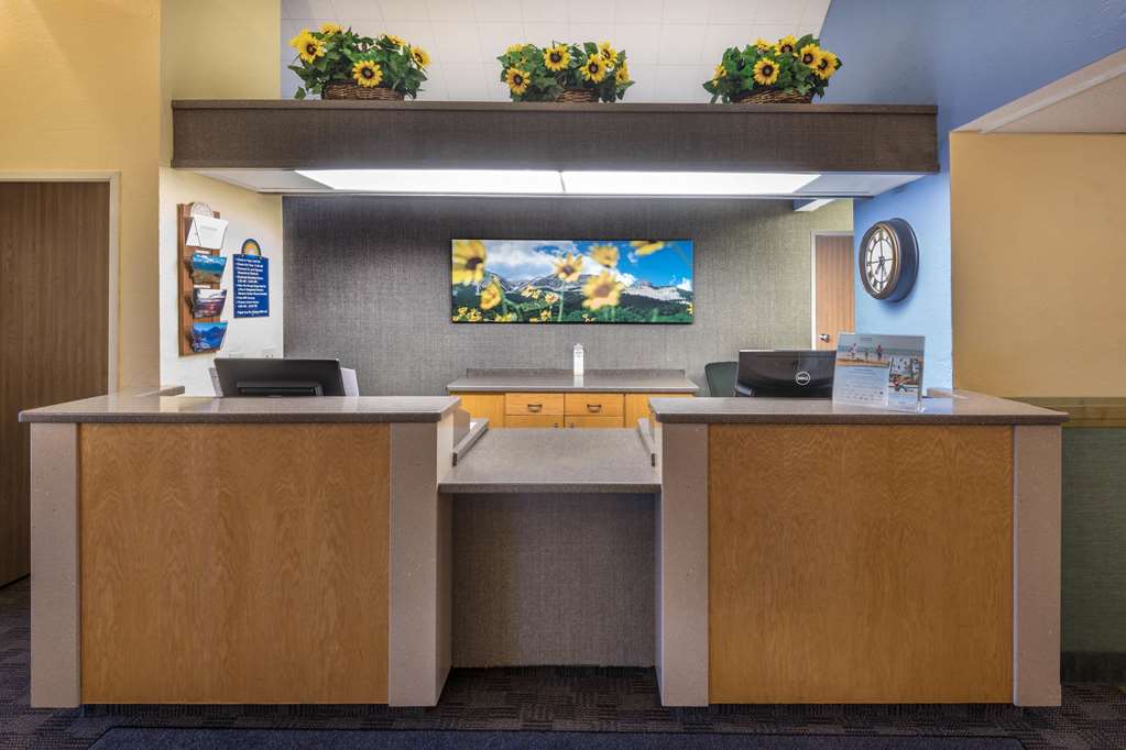 Days Inn by Wyndham Great Falls - photo 3