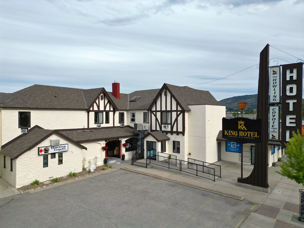 King Hotel - carbon neutral hotel in Oliver