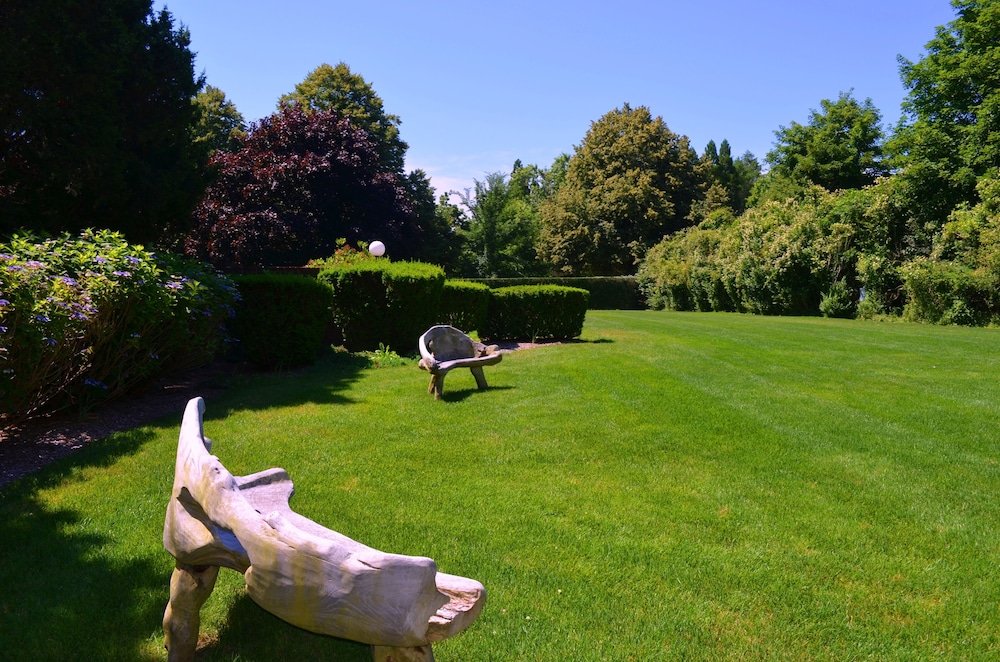 Southampton Inn - photo 49