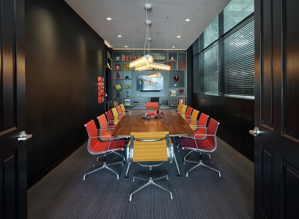 CitizenM Boston North Station Hotel - photo 21
