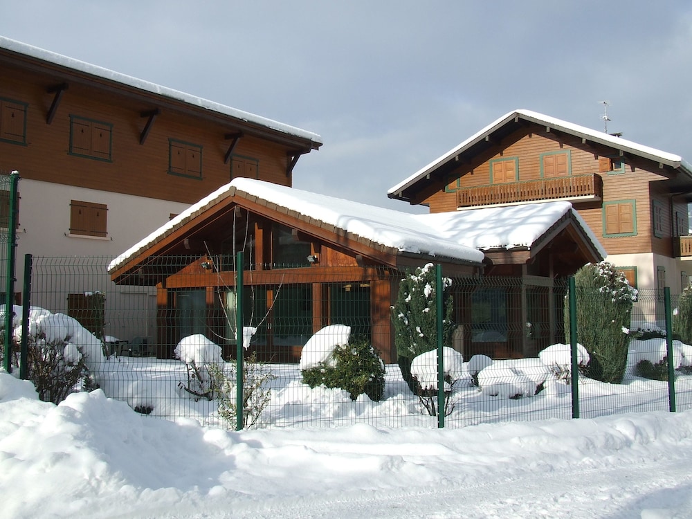 Hotel Des 2 Gares — Saint Gervais Les Bains