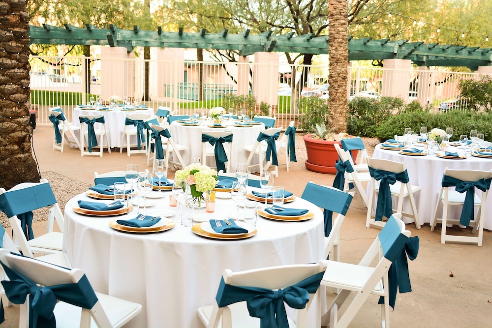Hilton Garden Inn Scottsdale Old Town - photo 75