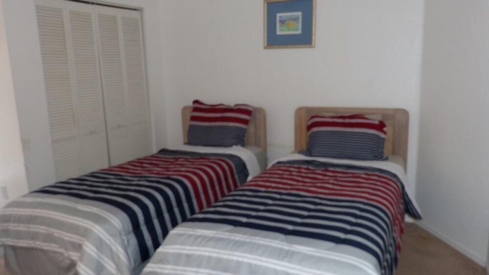 3BR 2BA Townhome Close to Disney Kissimmee - photo 6
