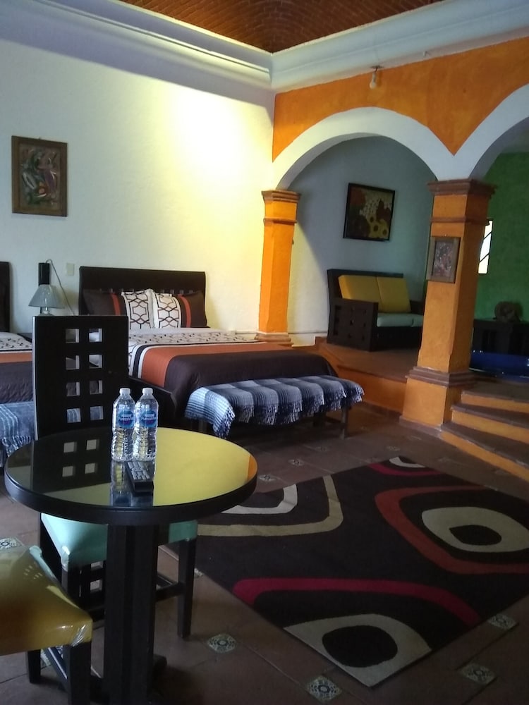 Hotel La Escondida — Tepotzotlan — photo 3