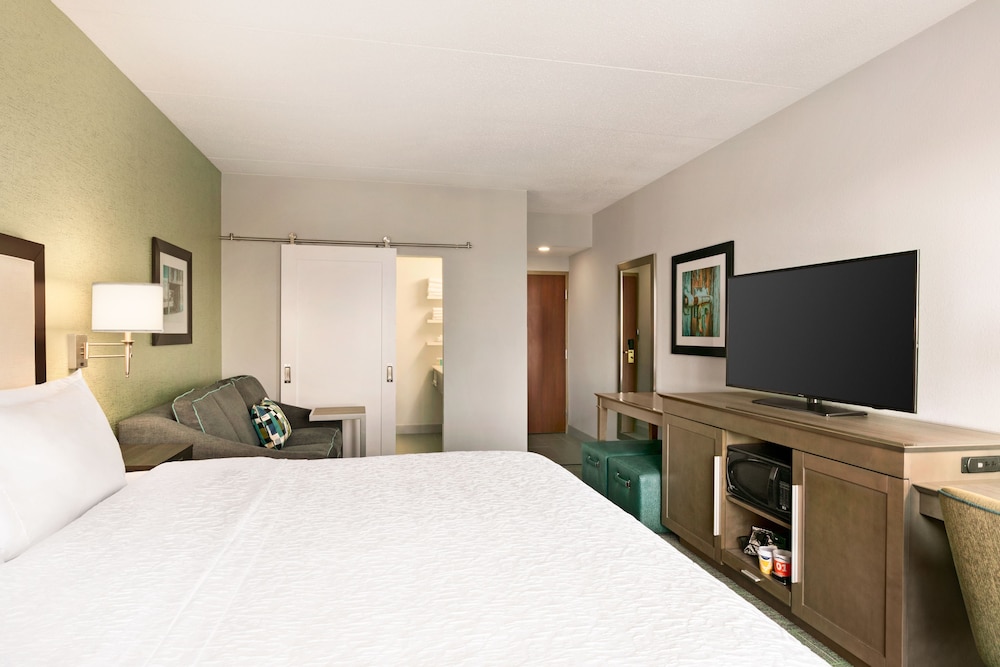 Hampton Inn Reading Wyomissing - photo 13