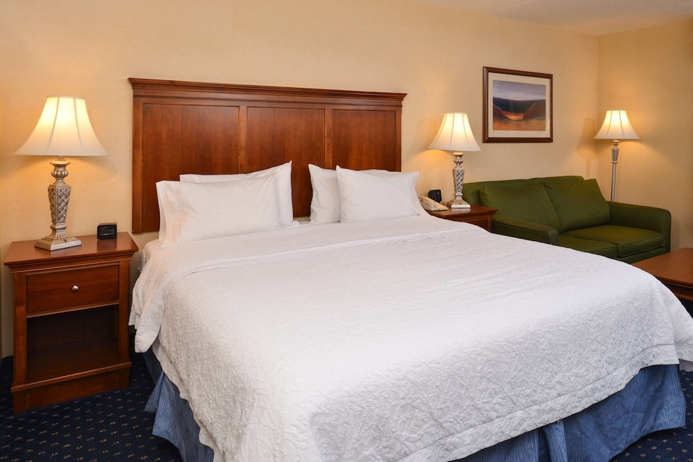 Hampton Inn & Suites Fredericksburg South - photo 12