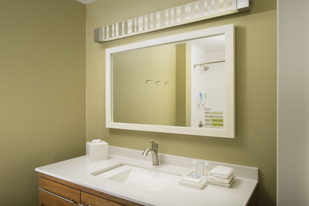Home2 Suites by Hilton Denver International Airport - photo 12