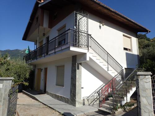 Casetta al Mare - carbon neutral hotel in Giustenice