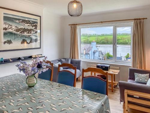 Ferry View - last minute hotel in Cardigan