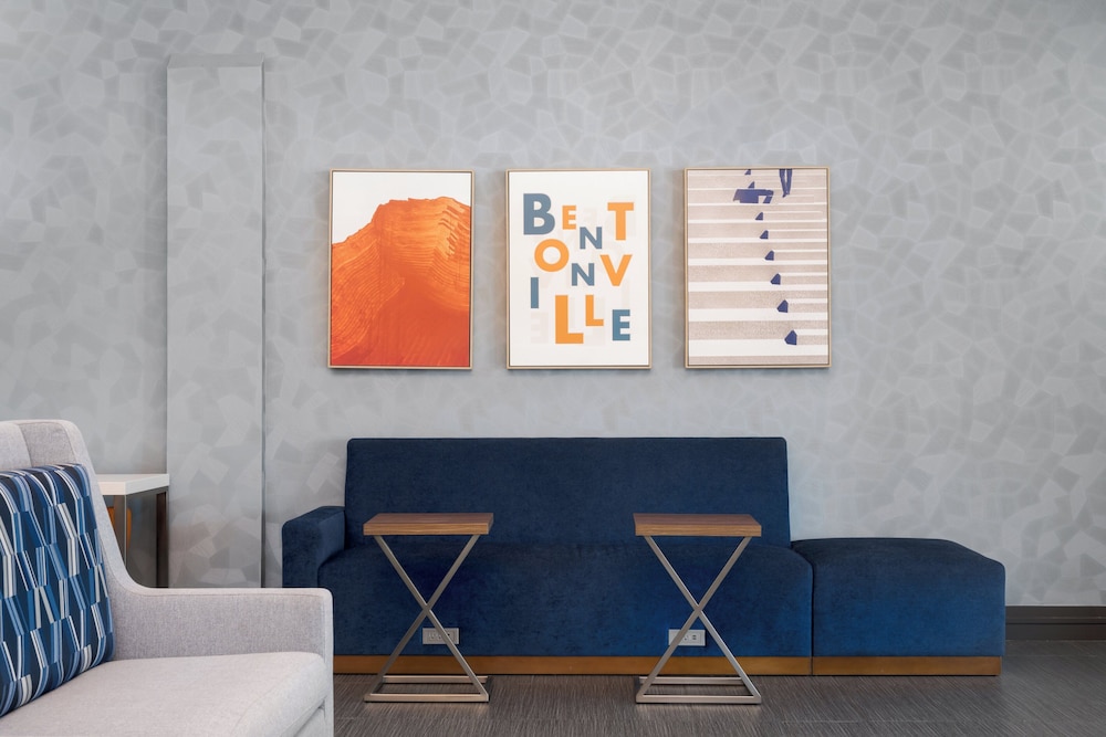 Holiday Inn Express Hotel & Suites Bentonville by IHG - photo 55