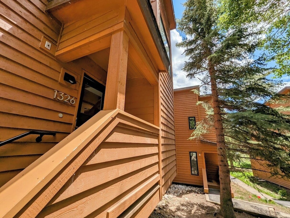 Tennis Townhomes 1326 - photo 83
