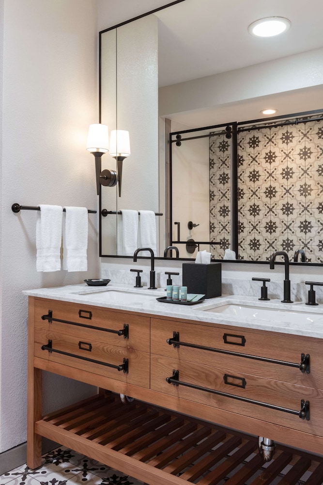The Lodge at Healdsburg tapestry Collection by Hilton - photo 25