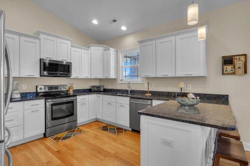 Bonne Mer by Oak Island Accommodations - photo 49
