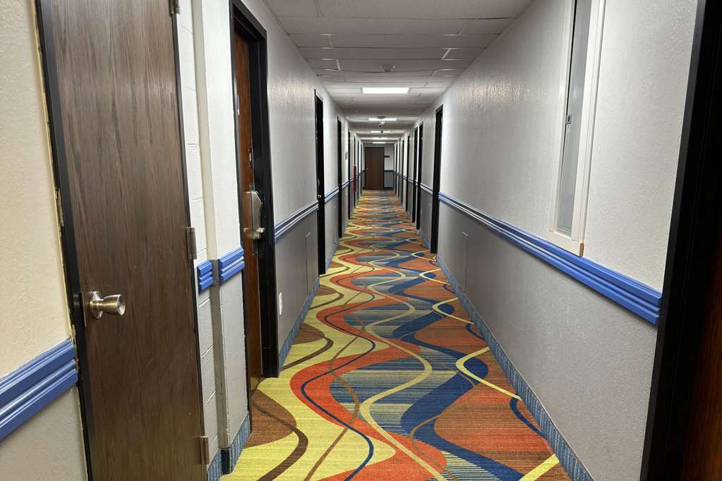Econo Lodge Waite Park St. Cloud — hotel near Saint Cloud Regional Airport