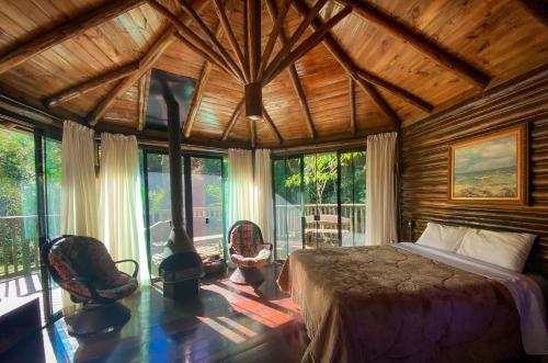 Chalé da Lua Santuário Bellatrix - carbon neutral hotel in Unknown City