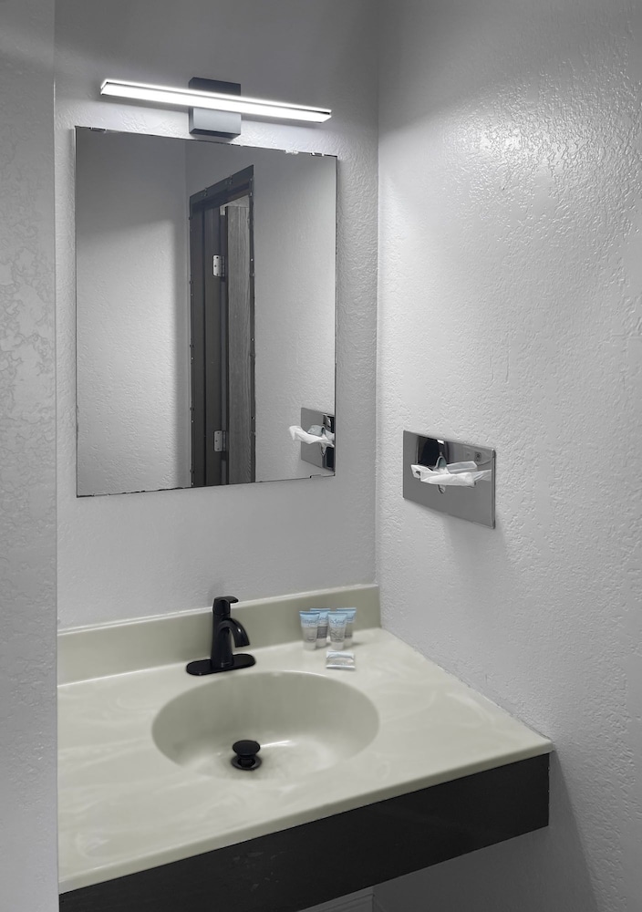 River Bend's Walleye Inn - photo 18