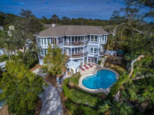 55 Steps to the Beach Private Pool & Spa 2nd Row to the Beach 29 Sandpiper ST I am unable respond to any inquiries through app until property is booked — 4-Star Luxury Hotel in Hilton Head Island, United States