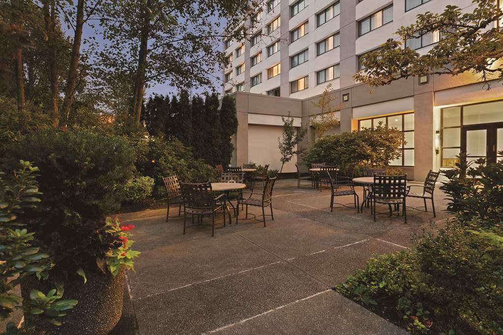 Radisson Hotel Seattle Airport - photo 26