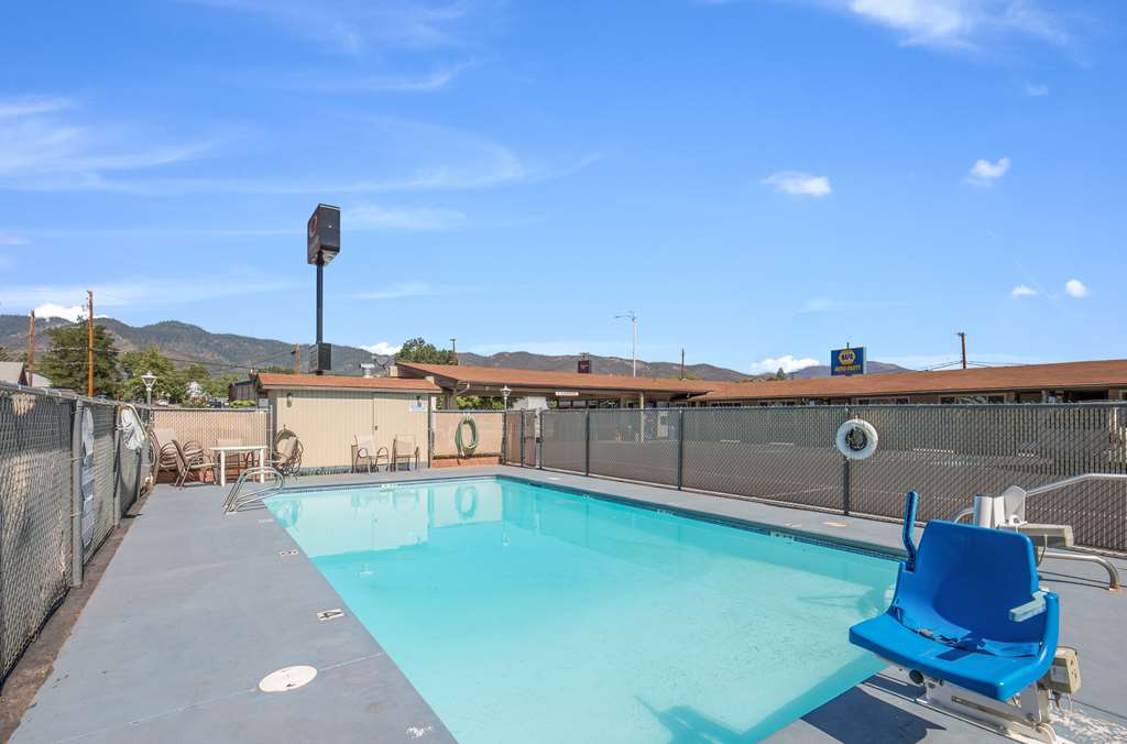 Econo Lodge Inn & Suites Yreka - photo 23