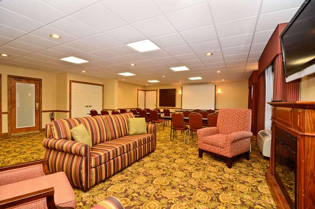Country Inn & Suites by Radisson Stevens Point WI - photo 17