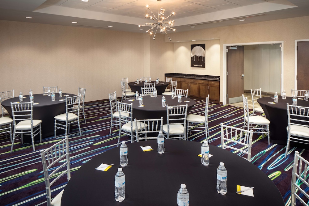 Hampton Inn & Suites Charlotte Ballantyne - photo 55