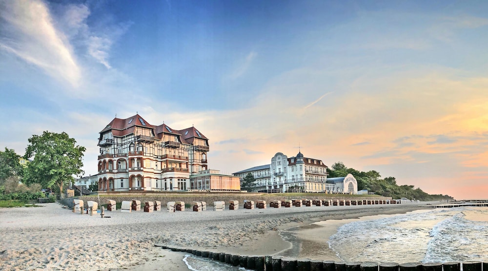Meergut Hotels — 4-Star Luxury Hotel in Ostseebad Kuehlungsborn, Germany