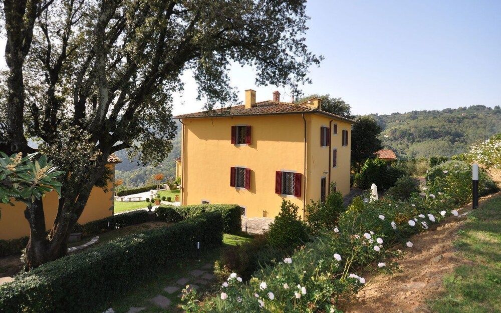 Villa cerreta — 4-Star Luxury Hotel in Massa, Italy