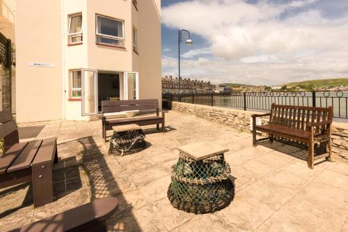 1 Quayside Court — 4-Star Luxury Hotel in Swanage, United Kingdom