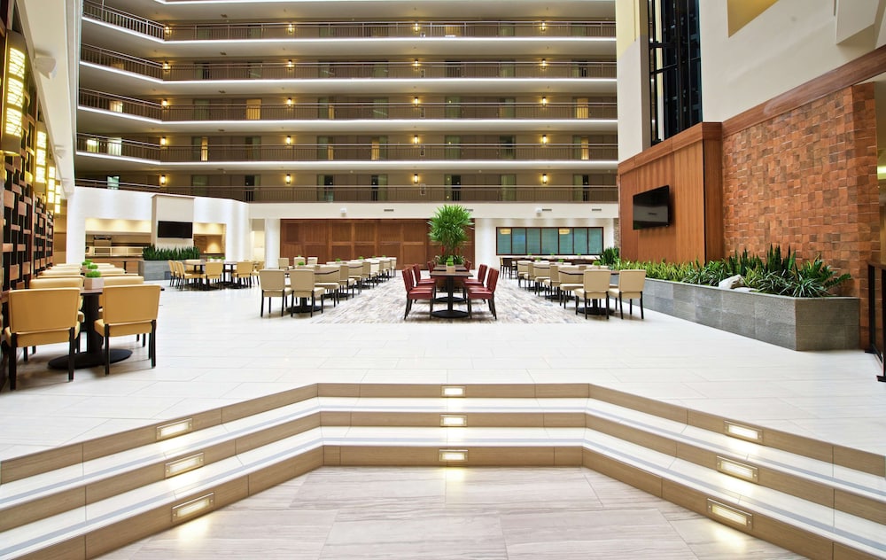 Embassy Suites by Hilton Portland Tigard - photo 7