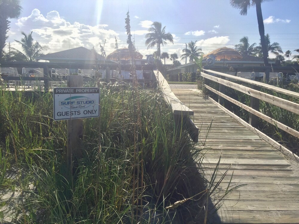 Surf Studio Beach Resort - photo 50