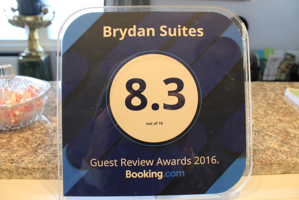 Brydan Suites - photo 3