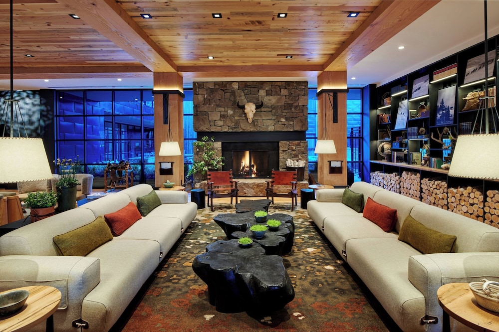 The Cloudveil Autograph Collection - photo 2