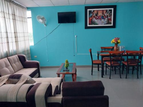 Piso De 2 Camas 19393253 — Moyobamba