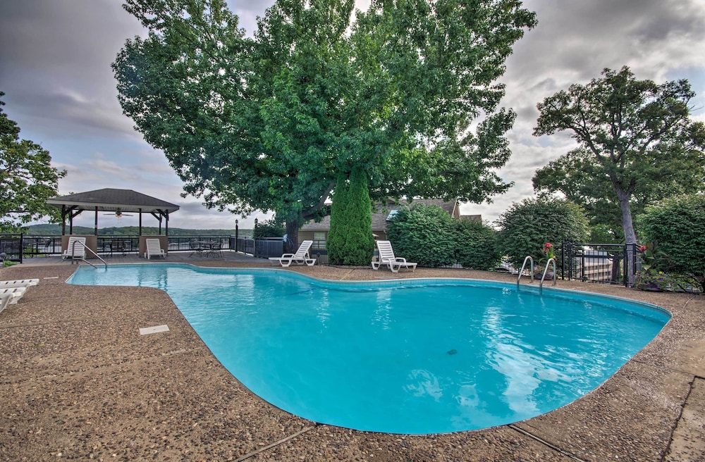 Waterfront Condo with Resort Perks in Lake Ozark - photo 17