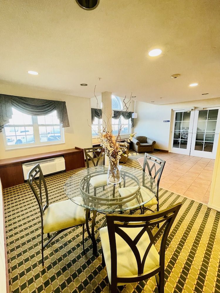 Welcome Inn & Suites - photo 19