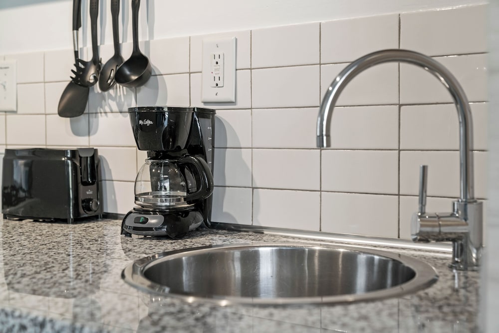 Studios On 25th by BCA Furnished Apts - photo 39
