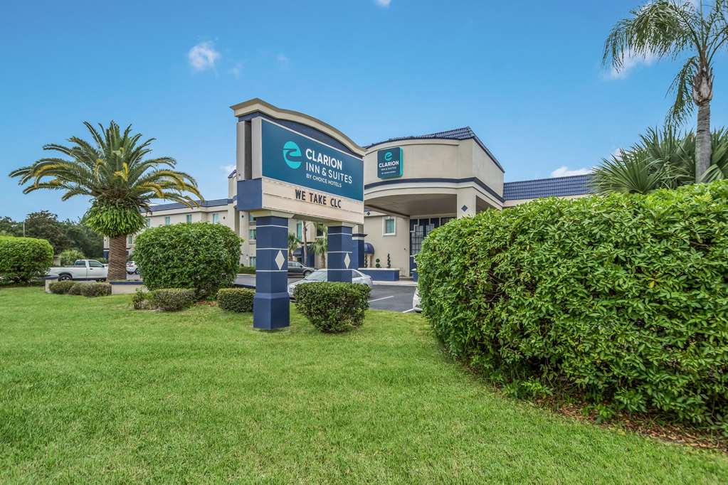 Clarion Inn & Suites Central Clearwater Beach - photo 6