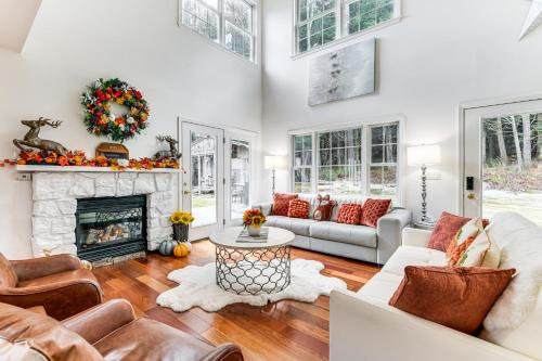 Sterling Valley Home about 9 Mi to Stowe Mountain — 4-Star Luxury Hotel in Morristown, United States