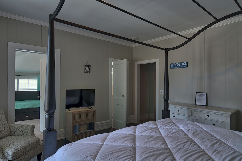 Charlevoix House - photo 15
