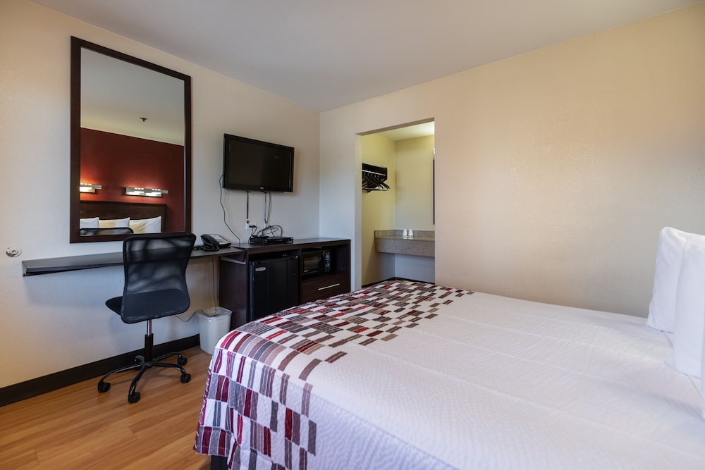 California Inn & Suites Rancho Cordova Sacramento - photo 9