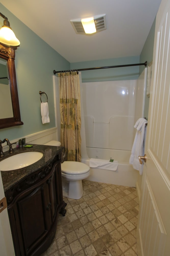 Sheepscot Harbour Village Resort - photo 297