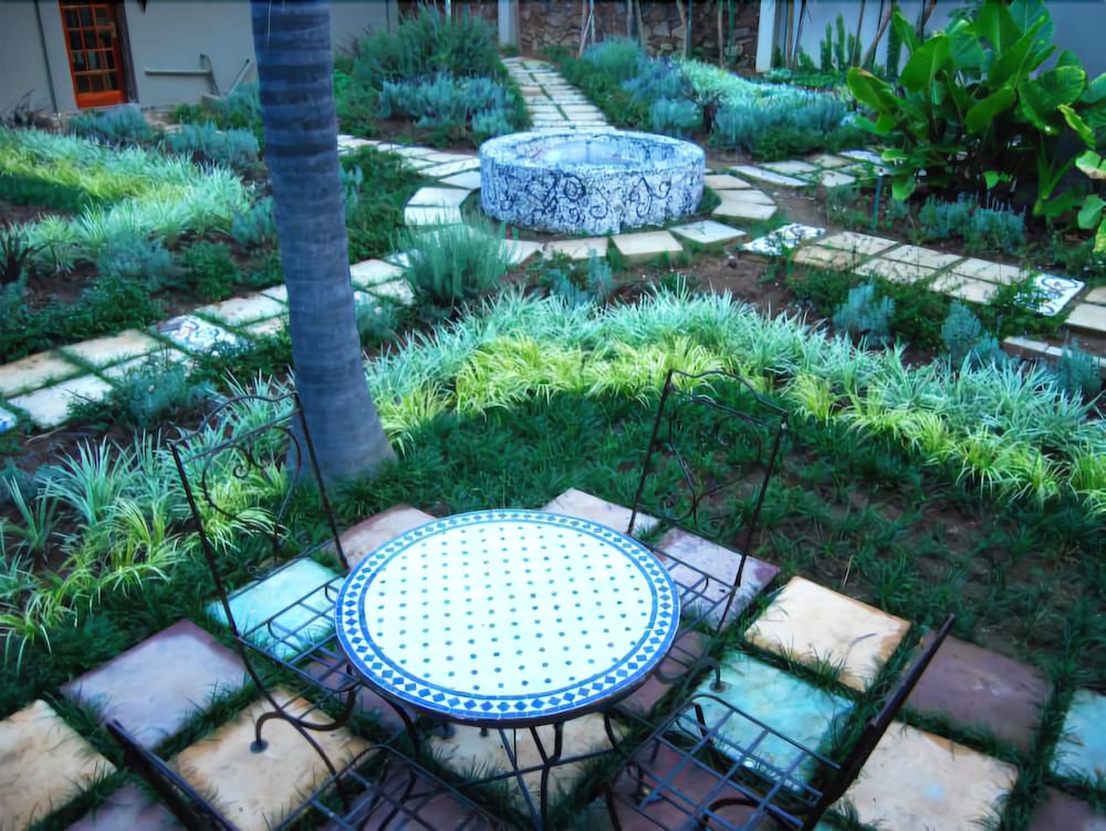 The Wardrobe Guest House — 4-Star Luxury Hotel in Pretoria, South Africa